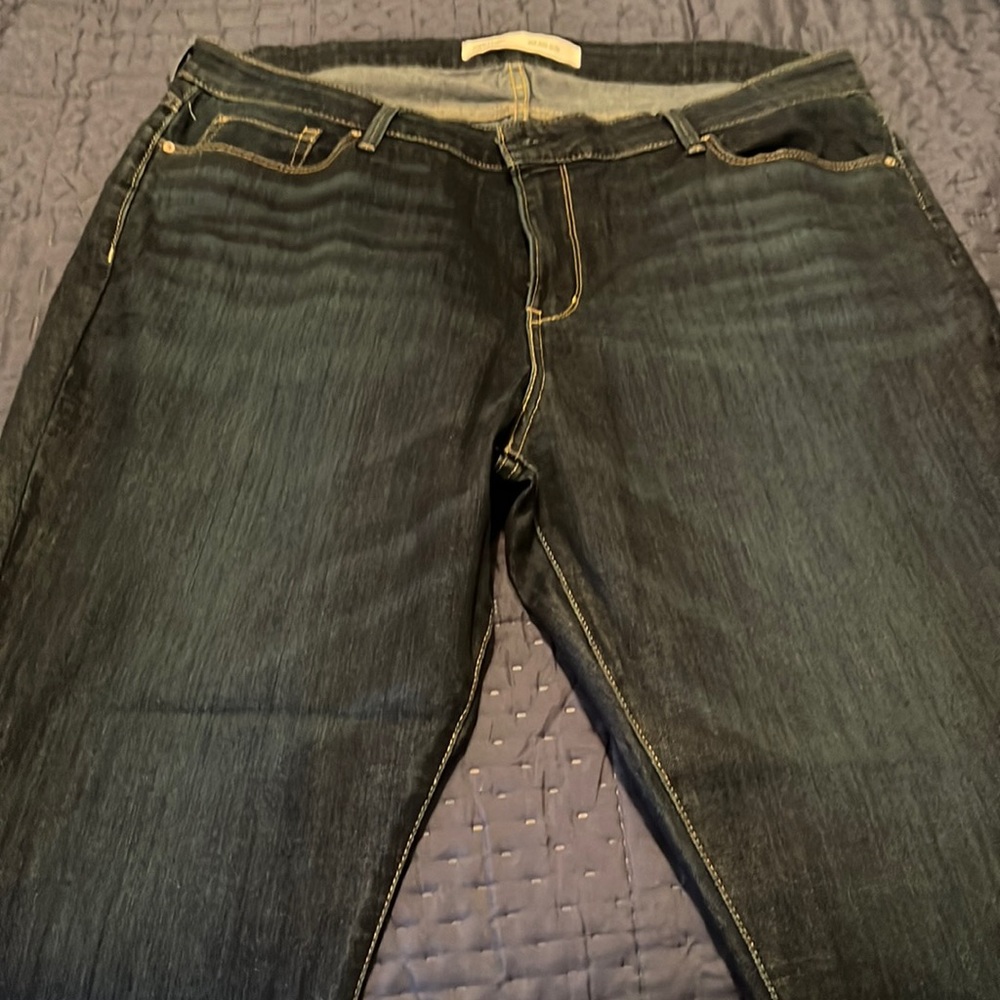 Women’s Levi Strauss Slim jeans